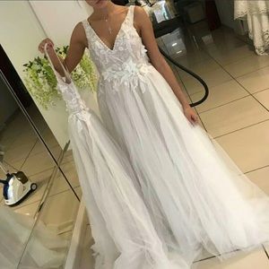 Wedding dress